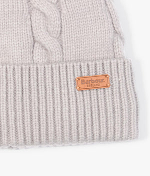 Meadow cable beanie in light grey