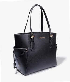 Voyager leather tote in black