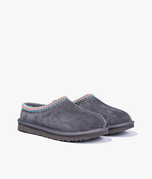 Tasman slip on in dark grey