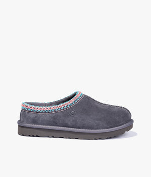 Tasman slip on in dark grey