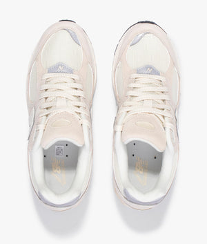 2002R trainer in raincloud and white