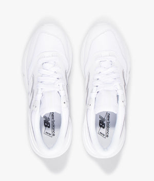 997R trainer in white