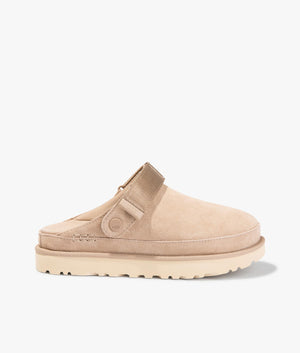 Goldenstar clog in sand
