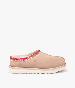 Tasman II slip on in sand and dark cherry