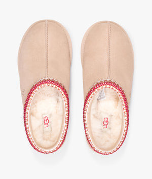 Tasman II slip on in sand and dark cherry