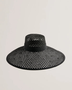 Jullisi oversized rattan hat in black