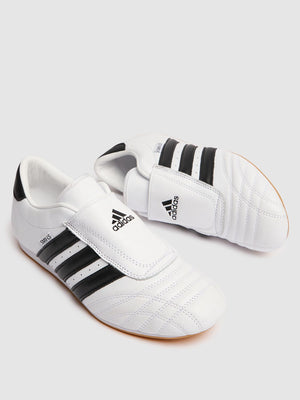 Taekwondo shoes in white