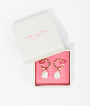 Periaa pearly chain huggie earrings in gold and pearl