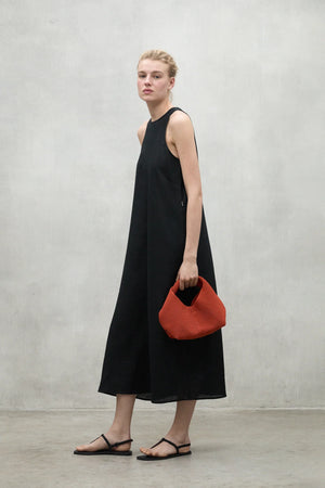 Ukara dress in black