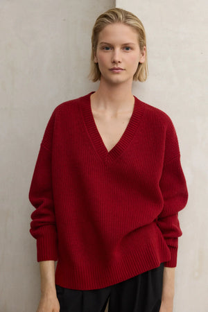 Azalea v neck jumper in crimson red