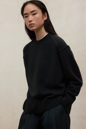Mocan knit in shadow black