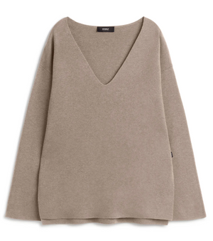 Begonia V neck knit in dark sand melange