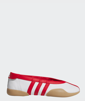 Taekwondo ballet shoes in white and red
