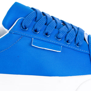 Max platform sneaker