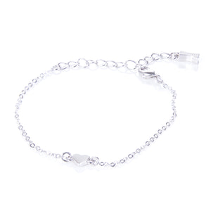 Harsaa tiny heart bracelet in silver