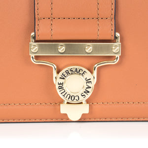 Salopette Buckle Handbag in camel
