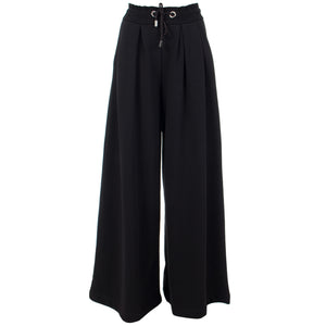 Wide leg pant in black