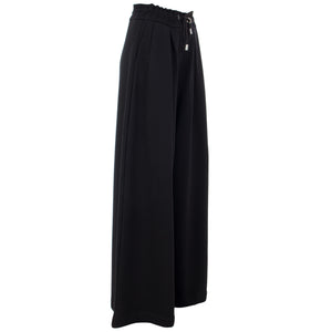 Wide leg pant in black