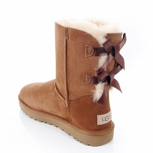 Bailey Bow in chestnut