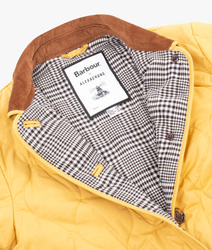 Bonnie quilt in faded yellow