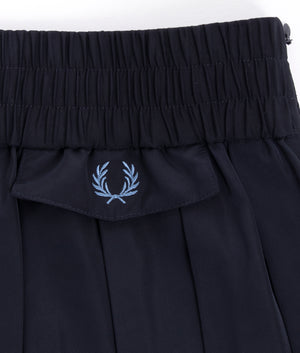 Knitted trim pleated skirt