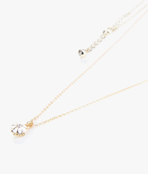 Dorriy daisy pendant in gold & white