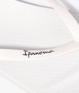 Anatomic colors flip flops in white