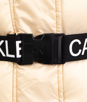 Logo belt waisted puffer jacket in muslin