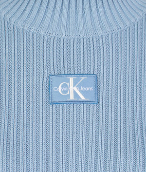 Badge loose knitted dress in iceland blue