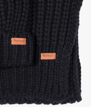 Saltburn beanie and scarf gift set in black
