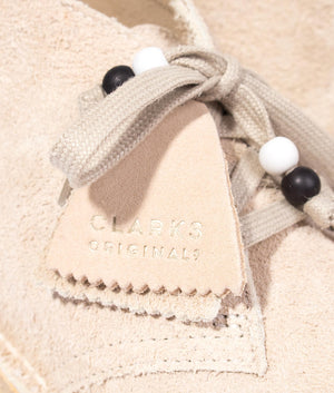 Desert coal  boot in off white