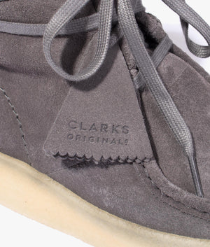 Wallabee cup high in grey suede