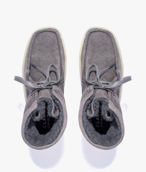 Wallabee cup high in grey suede