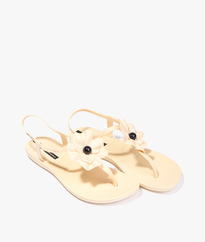 Flora sandal in lemon pearl