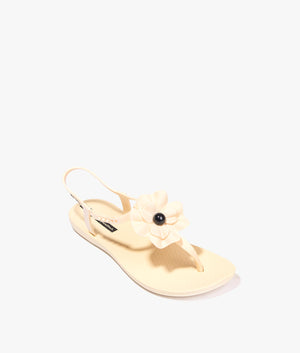 Flora sandal in lemon pearl