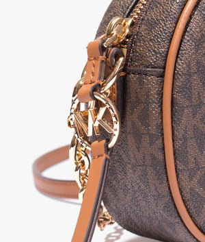 Jet set oval camera crossbody in brown & acorn