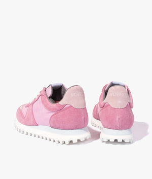 Marathon trail trainer in all pink