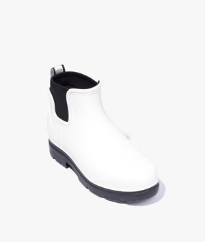 Droplet boot in white