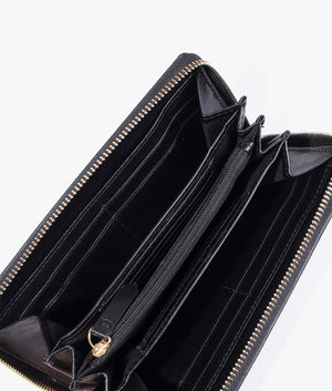 Avern purse in black