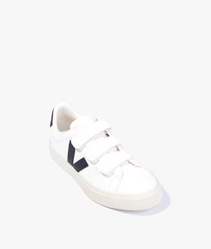 Recife logo chromefree leather trainer in extra white & black